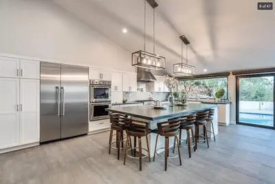 Image de Skyline: 5 bed/6 bath, amazing views, tennis & basketball courts, pool, hot tub