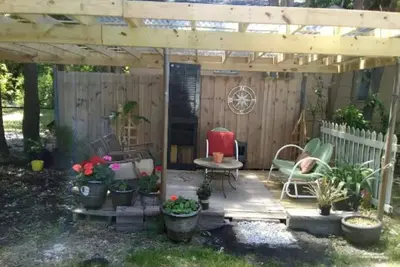 Image de Cozy 3 bedroom cottage. minutes from everything