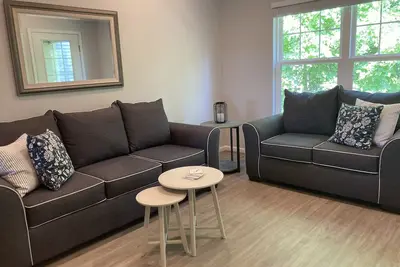 Image de Charming 2 Bed, 2 Bath Charlevoix  Condo