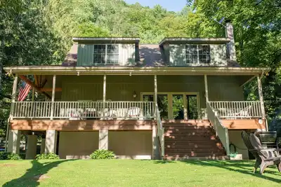 Image de Bear Bottom Lodge - Now with WiFi! !
