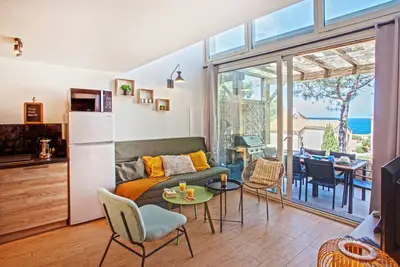 Image de Les Lauriers Roses, appartement vue mer