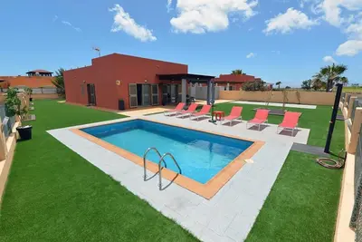 Image de Villa Magna Brand new frontline golf villa with breathtaking golf views