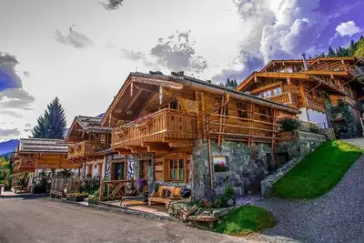 Image de Chalet for 2-6 persons (2 bedrooms, 2 bathrooms) - Almdorf Flachau and Promi Alm