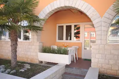 Image de Appartement de deux chambres avec la terrasse Vrsar, Porec (A-3007-e)