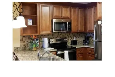 Image de Stay at the wonderful West Gate Lakes Resort