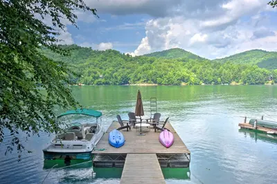Image de Nantahala Lake Family Home w/ Private Dock & Views