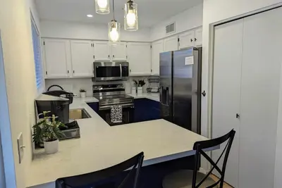 Image de Sun-Kissed Special🌞Stay & Play: Cute 2bd/2ba Home Away From Home Near It All!