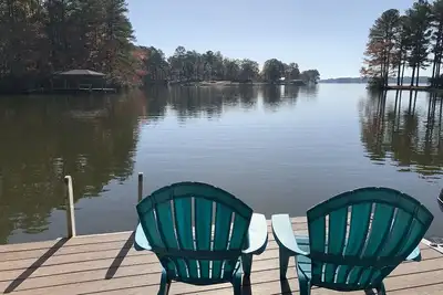 Image de Visit The Good Life on Lake Gaston! 5 bedrooms with kayaks, SUPs, pedal boat.