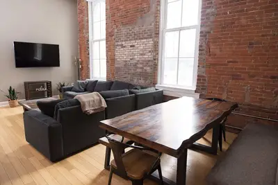 Image de 7 Beds off Georgia Street Near Convention Center