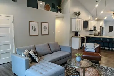 Image de Brand new ranch in quiet neighborhood located in Heart of Fishers.