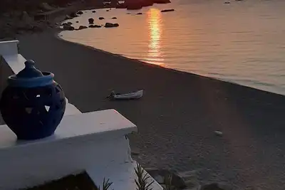 Image de A suite by the sea