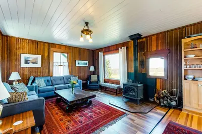 Image de Home & cottage with stunning views, fireplaces, sauna, and high-speed WiFi