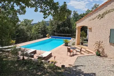 Image de Villa de charme entre mer et montagne