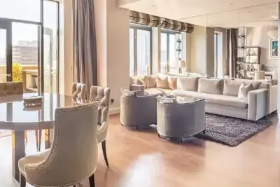 Image de Luxury condo with spectacular view of Manhattan skyline