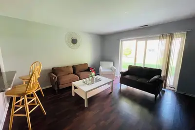 Image de Spacious 2br/2ba | Monthly Discount
