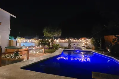 Image de Remodeled South Atx House W/ Huge Pool, Hot Tub, Patio. 10-15 min from dt.