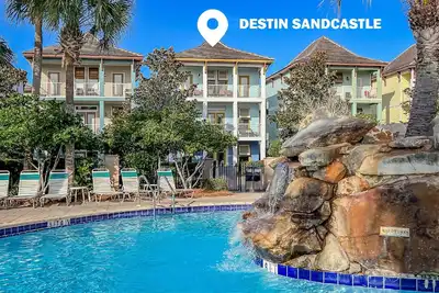 Image de Best Lagoon Pool View in Destin • Walk to the Beach • Spacious Stay
