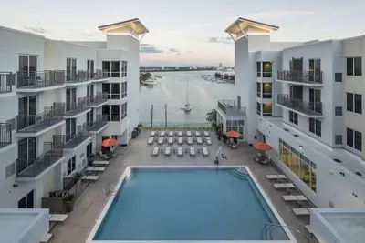 Image de Friends and Family Getaway! Pool, Near Sand Key Park, Restaurant, Bar