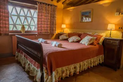 Romantic Studio Cottage in a Medieval Hamlet