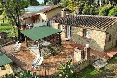 Image de Stone house with private garden area.