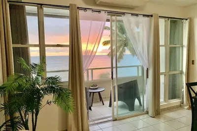 Image de Pelican Beachfront Paradise