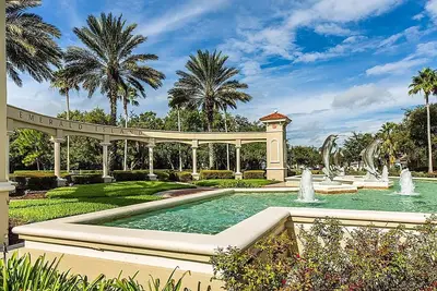 Image de Mickey's Mansion! 7bdr Themed, Pool/Spa, near Disney