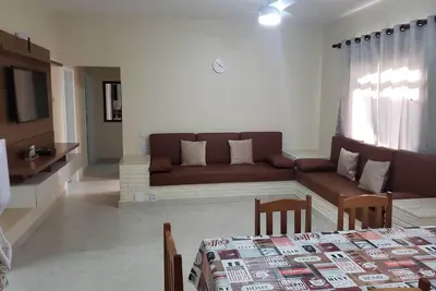 Image de Enseada Beach Guarujá - Sp Cozy 03 bedroom apartment one block from the sea