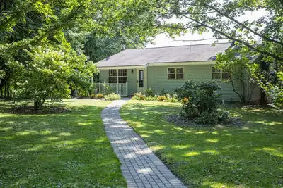 Image de Spectacular Mountain View, Sunroom, Hot Tub, Secluded, Peaceful Getaway