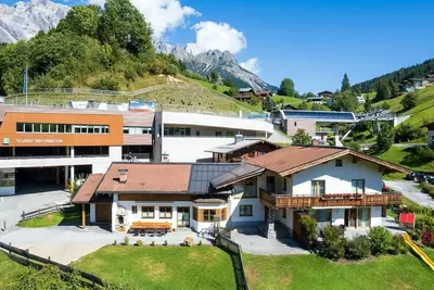 Image de Portis Ferienhaus - Ferienhaus/4 Schlafräume/2 Bäder mit Dusche und Wc