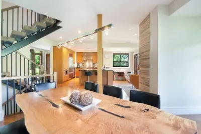 Image de 4br Luxury Chalet 2, 655 Sq Ft w/Private Ht &Garage