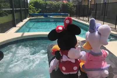 Image de 4Bd Dream Disney Getaway. Luxury stay, mins from Disney with private pool & spa!