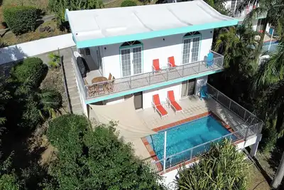 Image de Ocean Pearl - Maison privée abordable, près de Cruz Bay! Piscine privée!