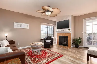 Image de Skyline View, City & Mountain Views, Golf nearby, bicycling, swimming pool