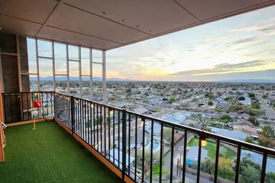 270° City/Mountain views!