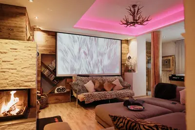 Image de Luxurious, new apartment with super facilities.