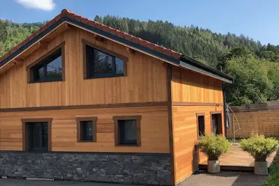 Image de Chalet A 500m du centre ville & près de sentiers de randonnées