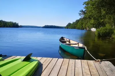 Image de Kayaks * Canoe * Paddle Boards * Wifi * Satellite Tv