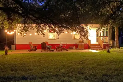 Image de Peaceful Cabin on 13 acres.