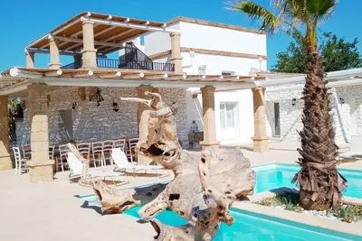 Image de Villa with pool