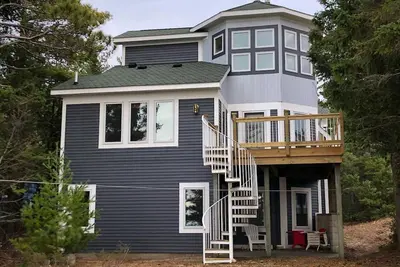 Image de Reminiscent of a lighthouse on the shores of Lake Mi