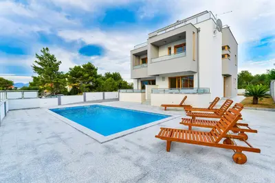 Image de Villa with pool, 50 m from the sandy beach, beautiful sea view