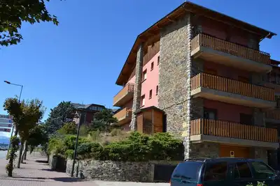 Image de Llivia Vi - Trois Chambres Appartement, Couchages 8