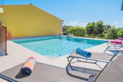 Image de Maison de campagne \"Son Serra\" dans une campagne avec climatisation, terrasse et jardin