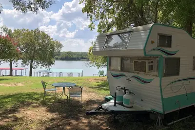 Image de Valentine Lakeside - Tincan 22