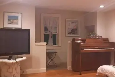 Image de Beautiful Cottage House near renown Babson College/Wellesley College