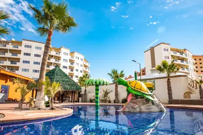 Image de Las Palmas 2br/2ba Suite Ground Floor- D101