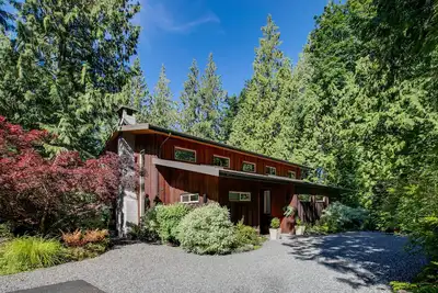Image de Lake Samish Luxury Cabin-hot tub/barrel sauna-4bd/4b - perfect adventure house