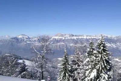 Image de Appartement 3 pièces au pied des pistes avec balcon et équipements modernes