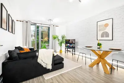 Luxury City Centre Apartment - Terrace