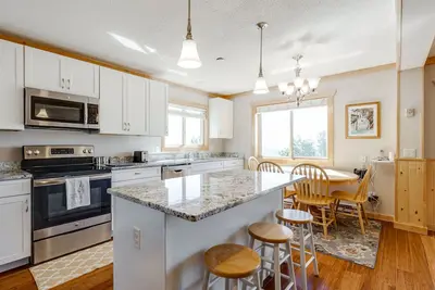 Image de Summit Condo 201a - Recently Renovated, Great Views, Close to Village!